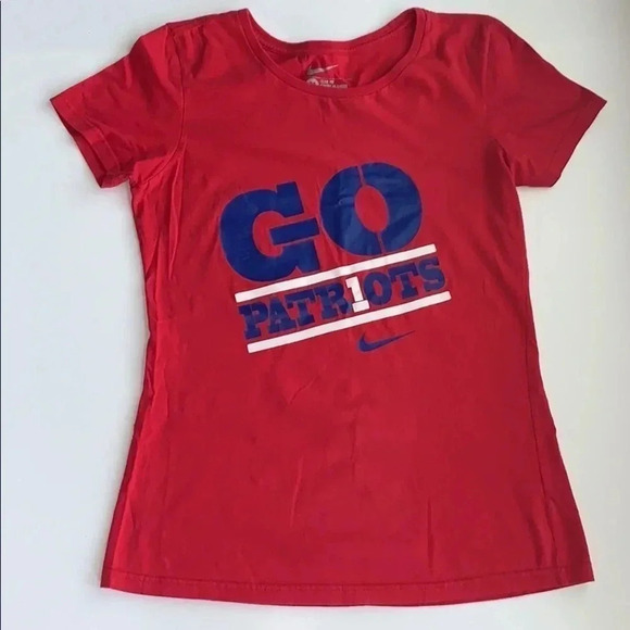 Nike Tops - Nike Woman’s New England Patriots T-Shirt
